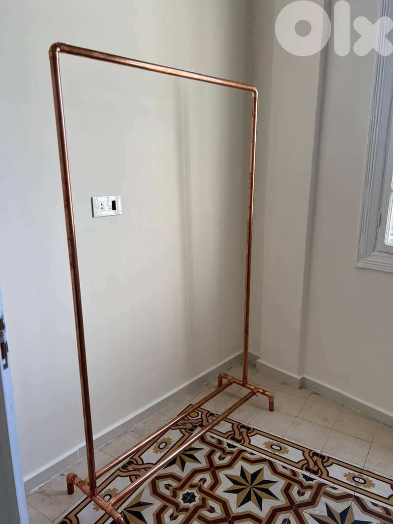 100 % Pure Copper Stand 1