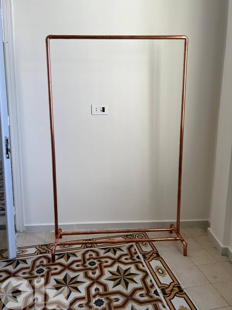 100 % Pure Copper Stand 2