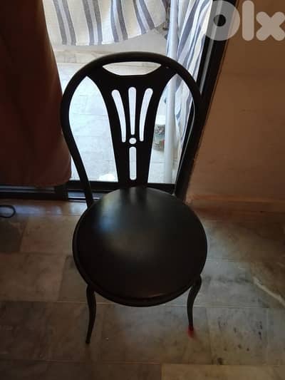 iron chair كرسي حديد