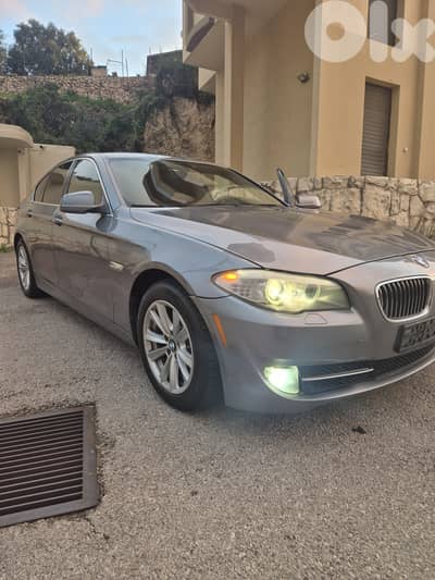 BMW 5-Series 2012 520i