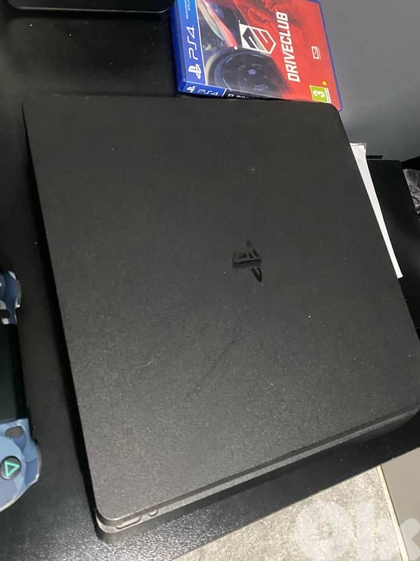 ps4 slim 1TB 1