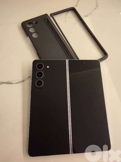 zfold 5  1 TB like new