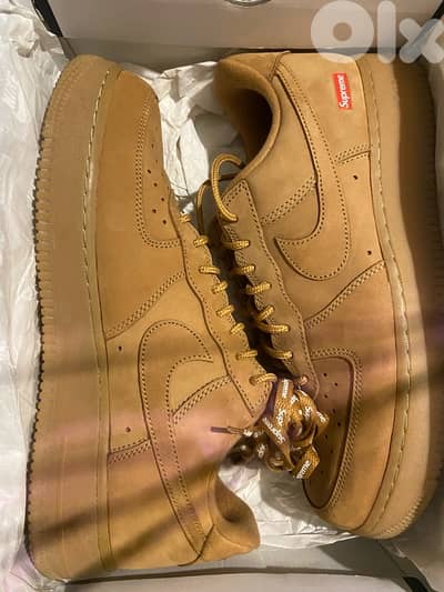 Nike Air Force supreme