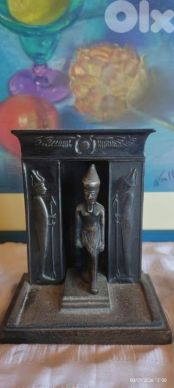 antique PharaohThutmose III exitin Temple /