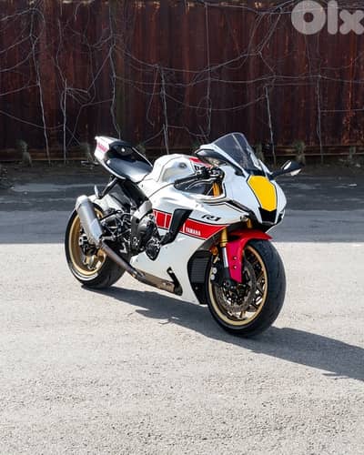 2022 Yamaha R1 60th Anniversary edition