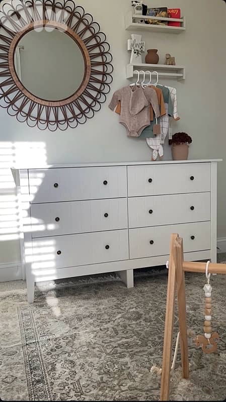 chest of drawers 1