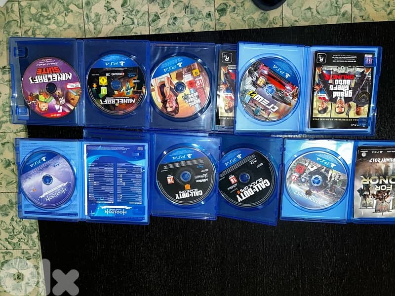 ps4 / 4 controllers / 7 CDS / VR 1