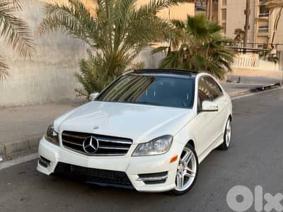 Mercedes-Benz C-Class 2012 c300 (AMG PACKAGE) full option panoramic