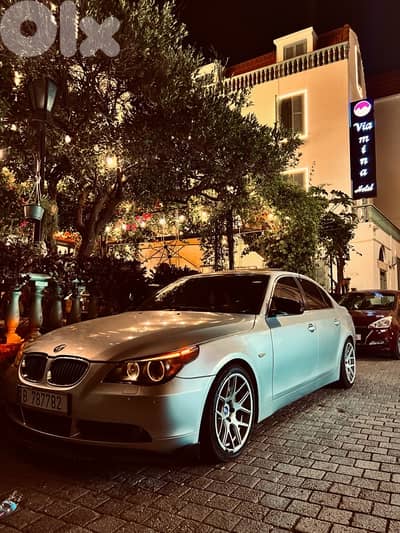 BMW 5-Series 2004