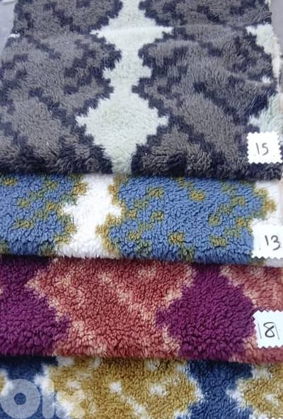 معمل خياطة لتصنيع الحرامات والبطانيات.