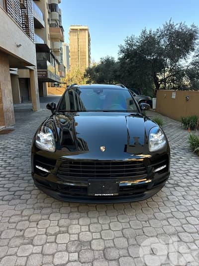 Porsche Macan 2019 black on brown (clean carfax)