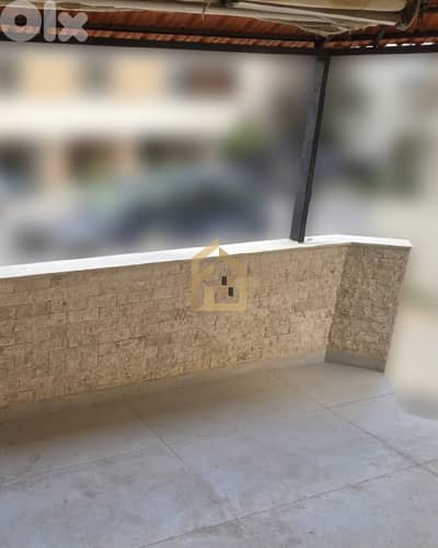 Apartment for sale in Ballouneh GH261   شقة للبيع في بلونة