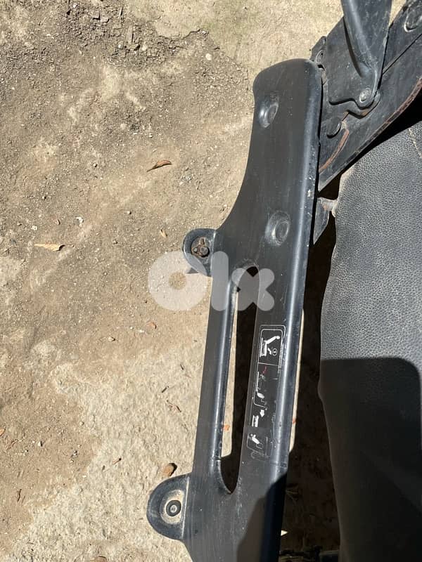 Rapid Renault 2000 Car Seats 16