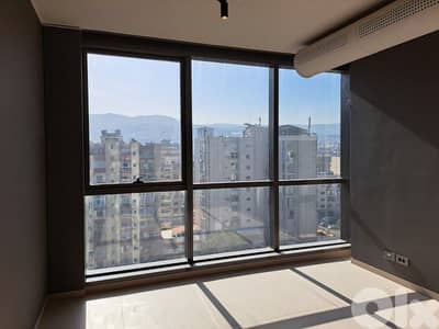 50SQM office for rent in prestigious Tower 44