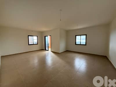 GMB204SZ - Apartment for Sale in Annaya with Roof - شقة للبيع في عنايا