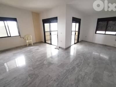 شقة للبيع في المنصورية Apartment for sale in Mansourieh