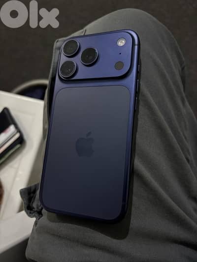 iphone 17 pro 256gb like new