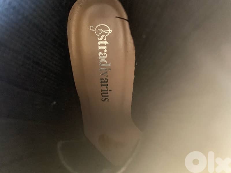 Stradivarius suede boots 3
