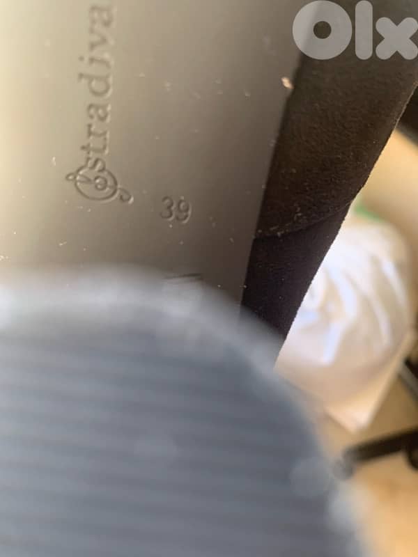 Stradivarius suede boots 6