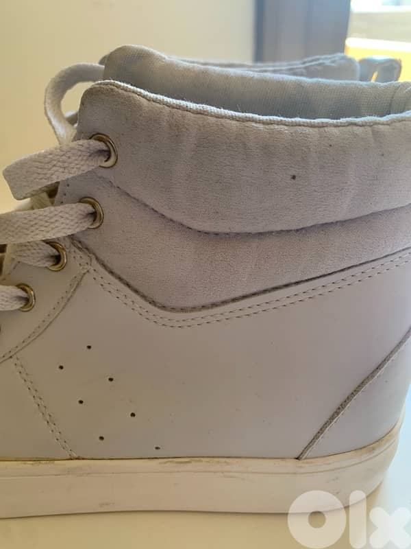 Stradivarius white boots 3