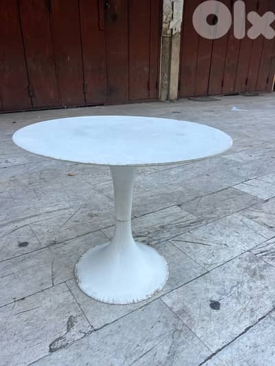 Mid-century tulip coffe table 70’s fibre glass 250$