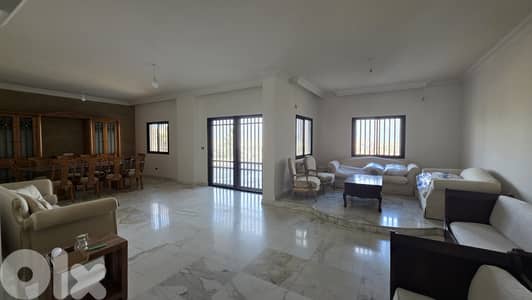 Apartment For Sale in Hazmieh شقة للبيع في الحازمية