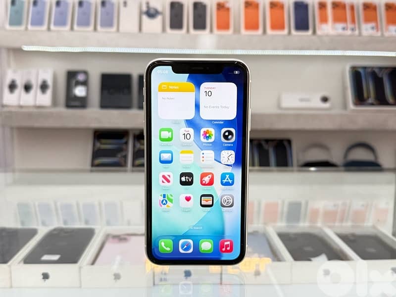iPhone 11 64Gb super clean in excellent condition 2