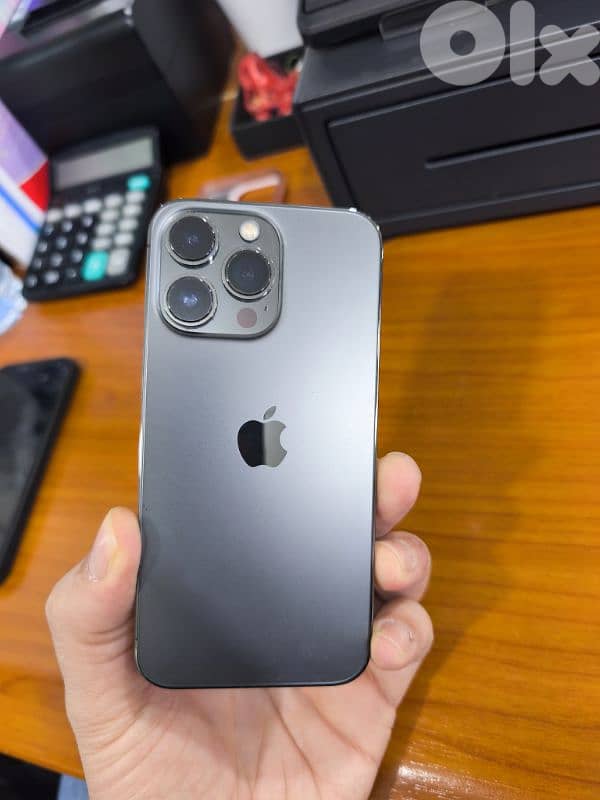iphone 13 pro 256gb like new 1