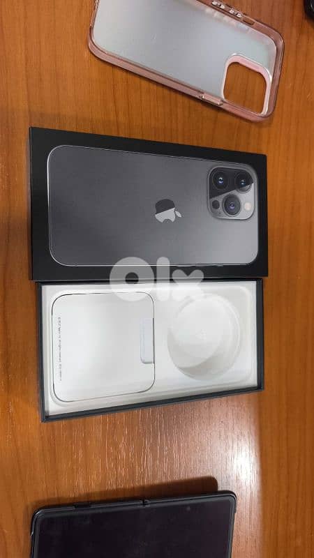 iphone 13 pro 256gb like new 6