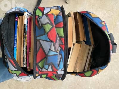 old books (french and English and academic ) 4$/kilo