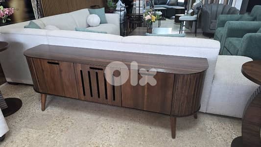 طاولة tv موبيليا. Tv table