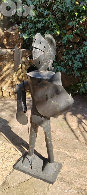 Vintage Medieval Knight Armor Statue 1