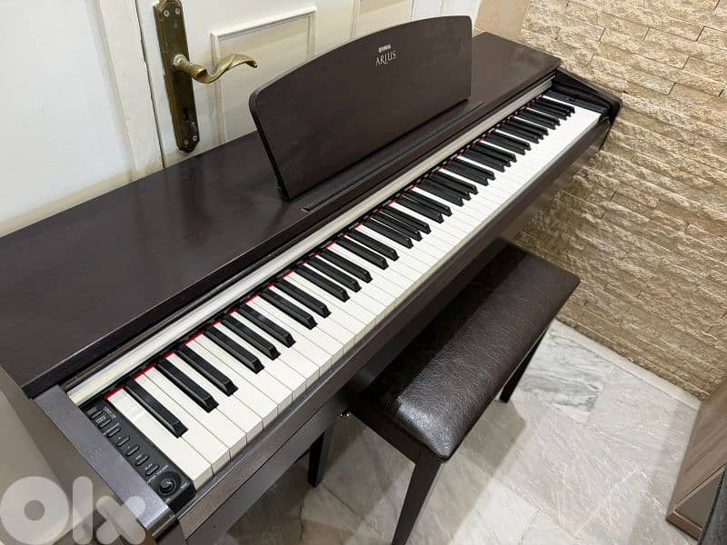 Yamaha Arius YDP Digital Piano 1