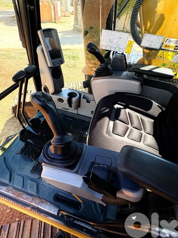 caterpillar 320EL  Tracked Excavator 4