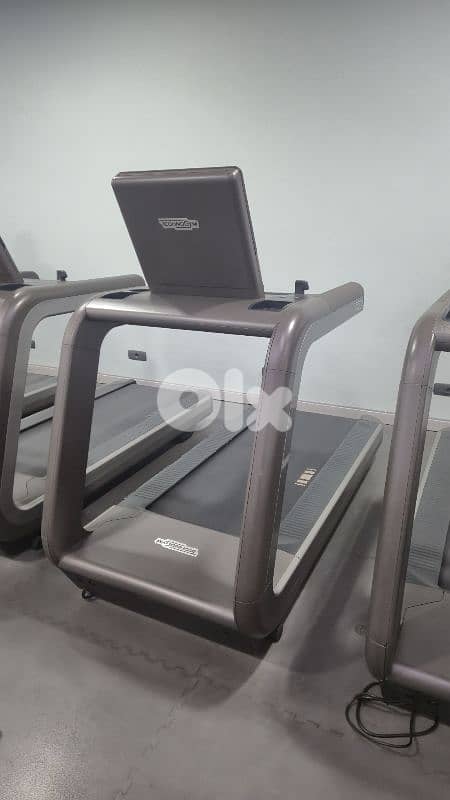 technogym artis line treadmills 1