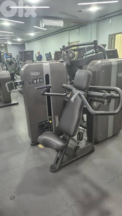 technogym artis line selectorized machines with screens