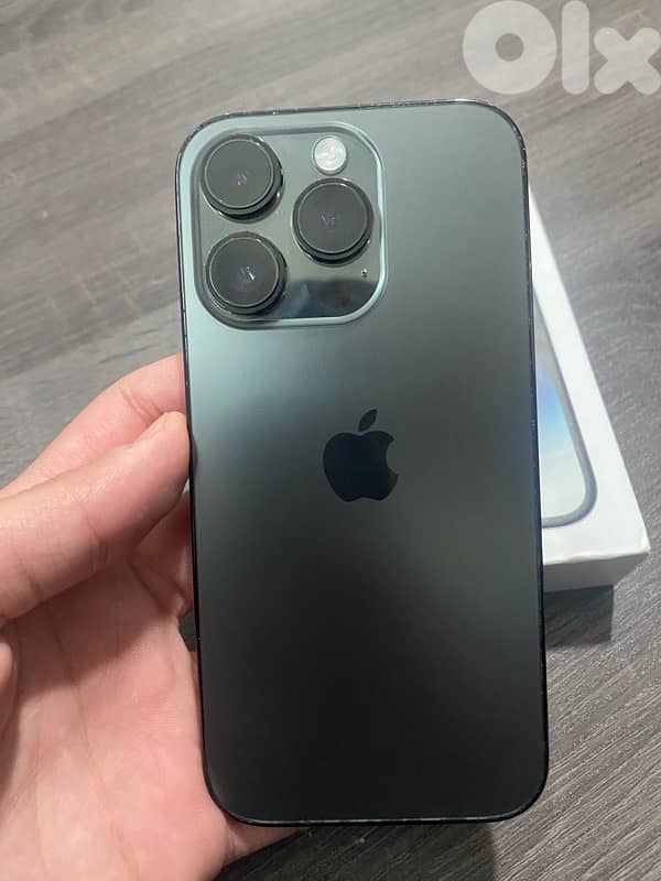 iphone 14 pro 256gb with box 580$ 1