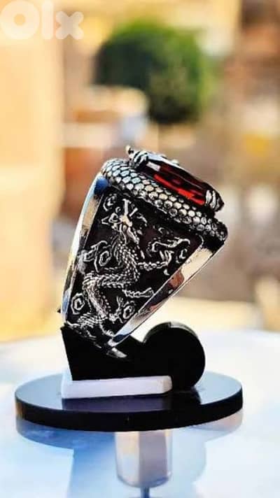خاتم التنين من اندر الخواتم في العالم