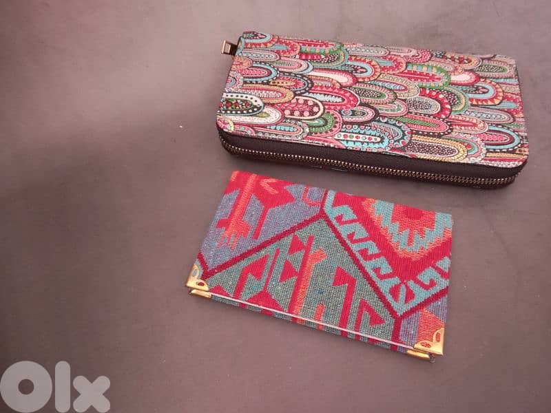 Big Wallets + Small NoteBook 12