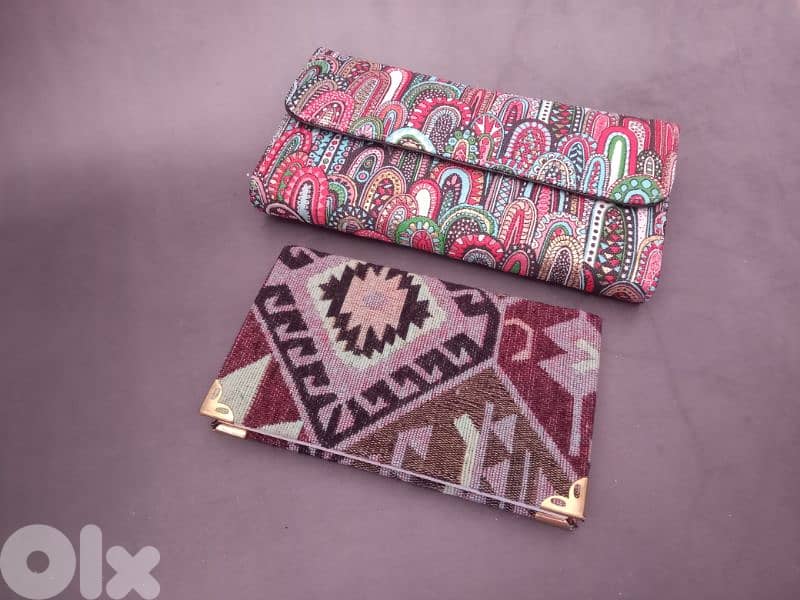 Big Wallets + Small NoteBook 16