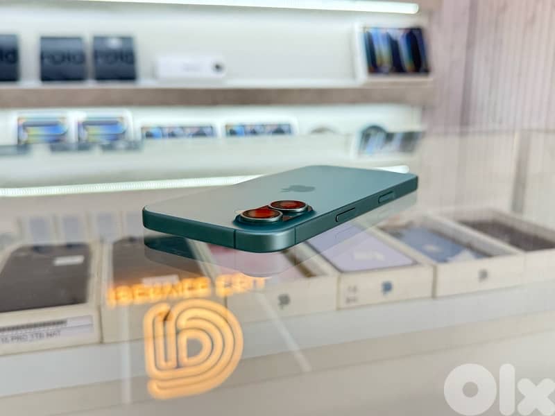 IPhone 16 128 Gb excellent condition 2