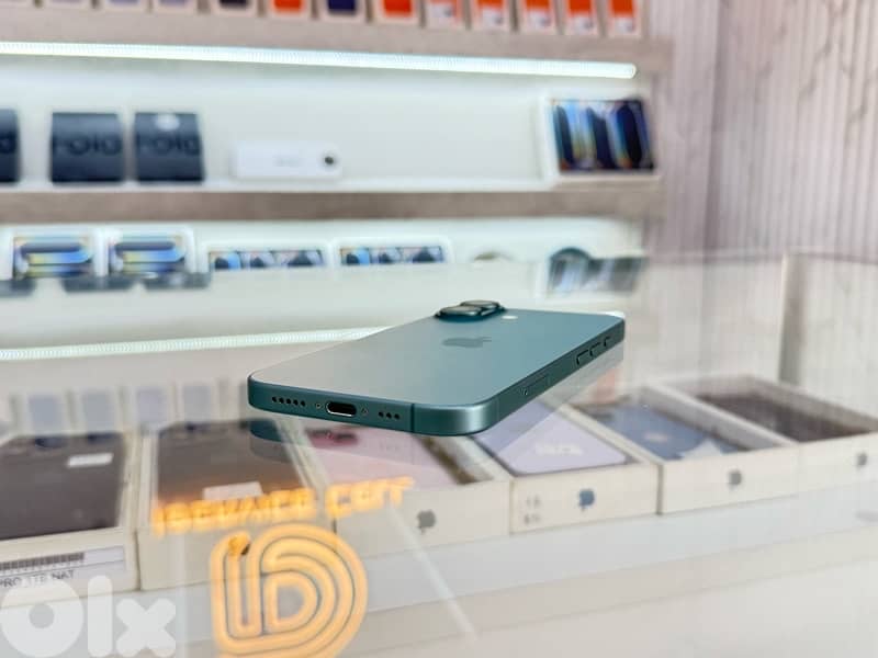 IPhone 16 128 Gb excellent condition 3