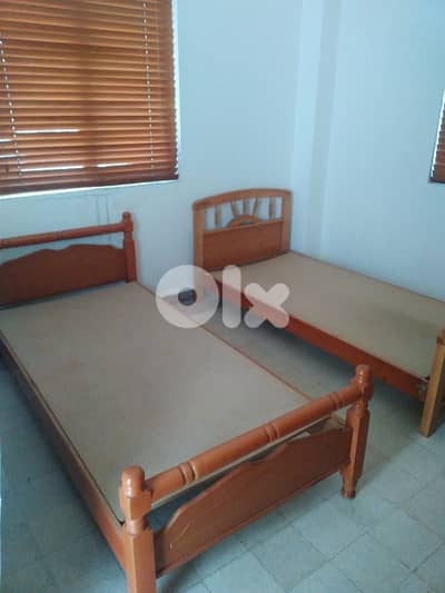 used beds    تخت مستعمل