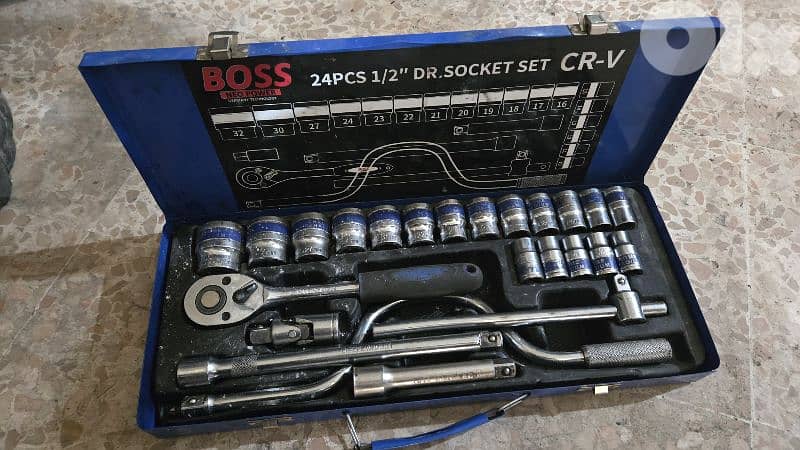 Car Mechanic Tools and Equipment 4