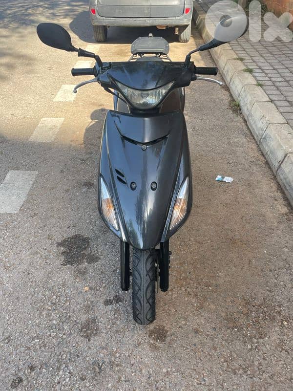 Suzuki adress V125 1