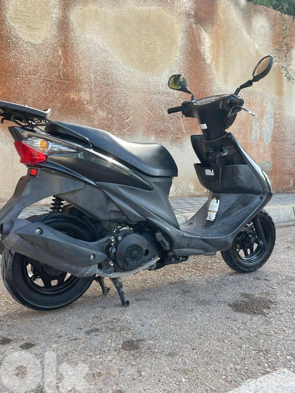 Suzuki adress V125 3