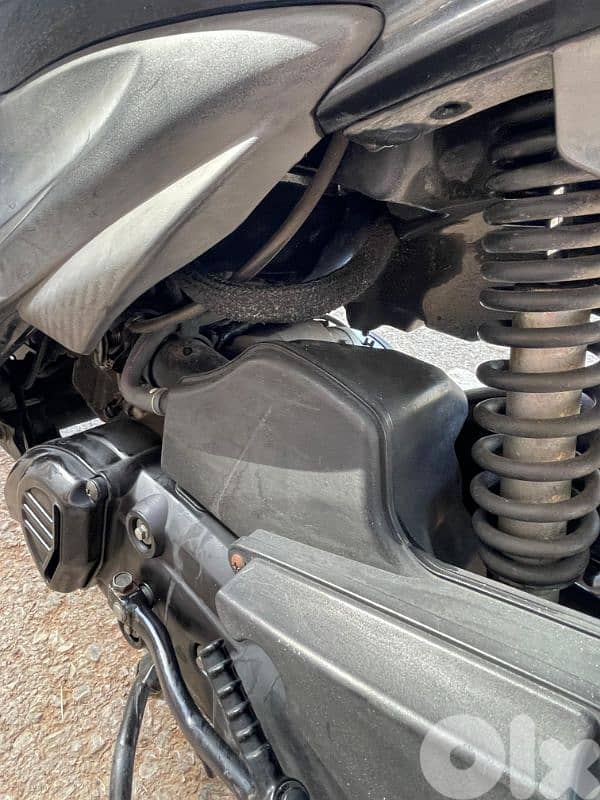 Suzuki adress V125 5