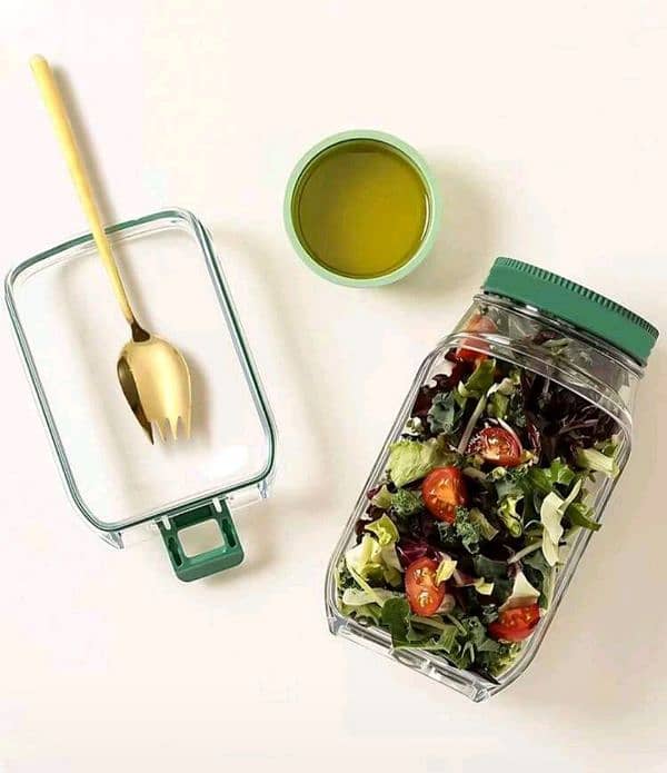 New Reusable Plastic Salade Container With Dressing Cup On Top 6