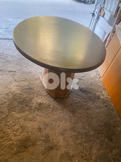 طاولة ١٦٣/١١٤ ارتفاع ٨٠
