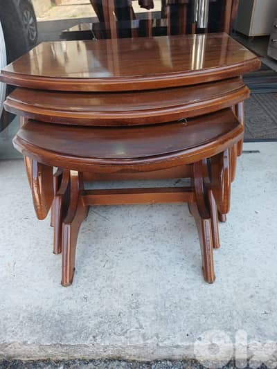 طاولات مزرعه يشوع